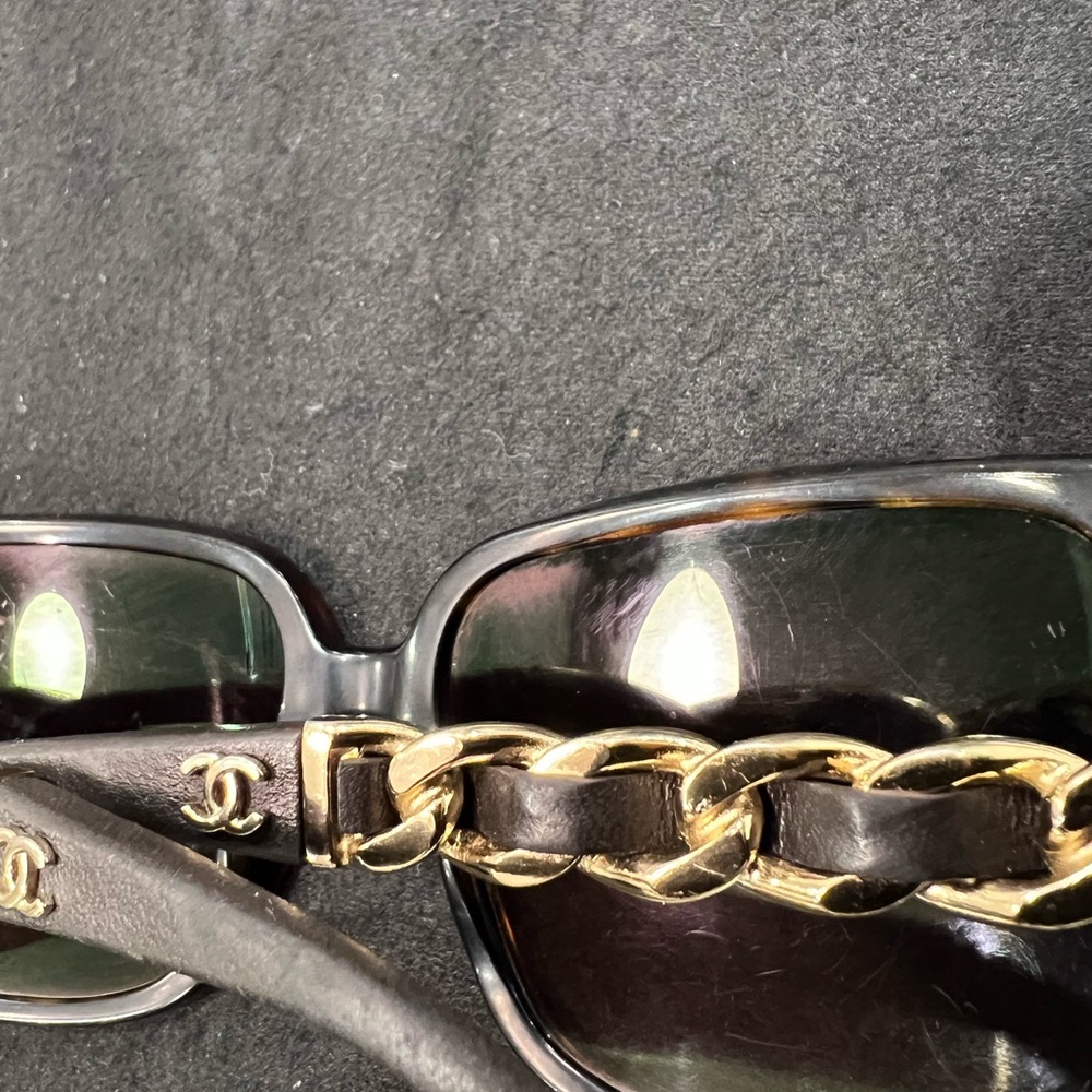 Used Chanel Tortoise Sunglasses with Gold Chain Detail - Picture 10 of 14